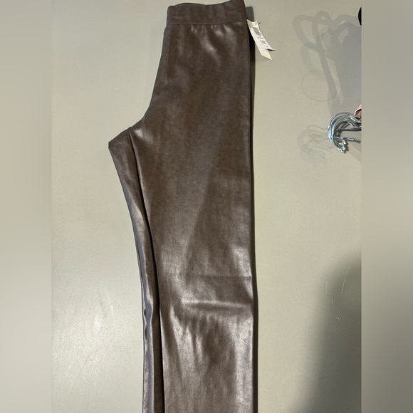 Brown faux leather aritzia pants - Picture 2 of 2